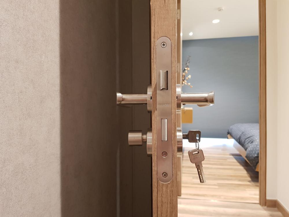 Ruột khóa 1 đầu chìa và 1 đầu vặn tròn 75mm